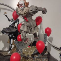 Pennywise IT Iron Studio Statue Perfect Condition 