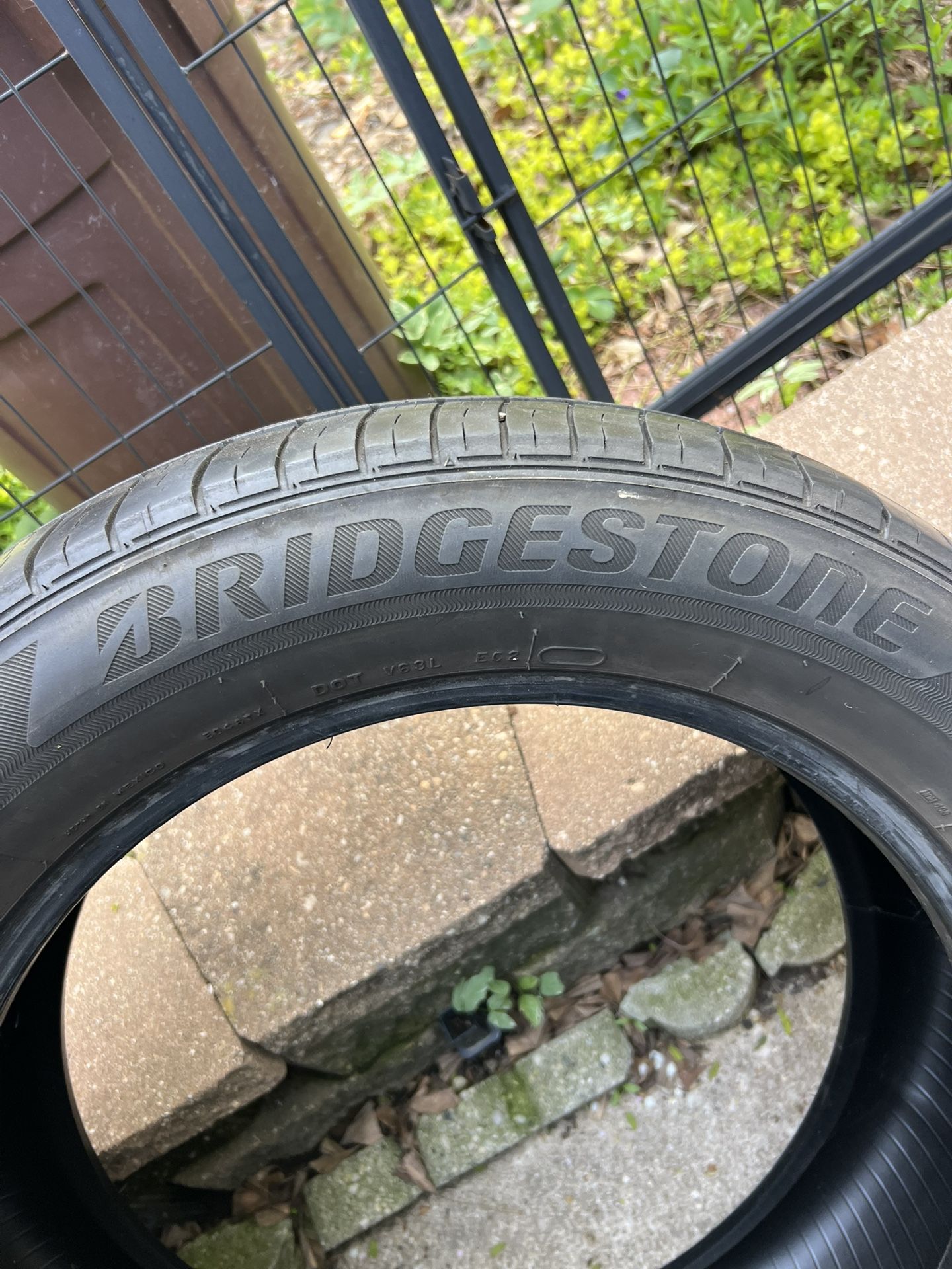 Bridgestone Ecopia 235/55-18
