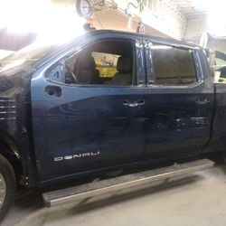 2019 GMC Denali Sierra Driver Side Door Minimum Damage