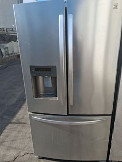 Kenmore family hub stainless steel french doors fully functional