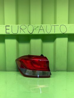 2018 2019 2020 HYUNDAI ELANTRA Left Driver Side Quarter Panel / Outer Tail Light OEM