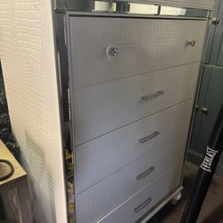 Valentino Dresser In White