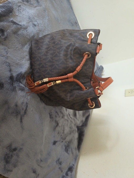 Michael Kors Brown Monogram Drawstring Bucket Bag — Gold Hardware