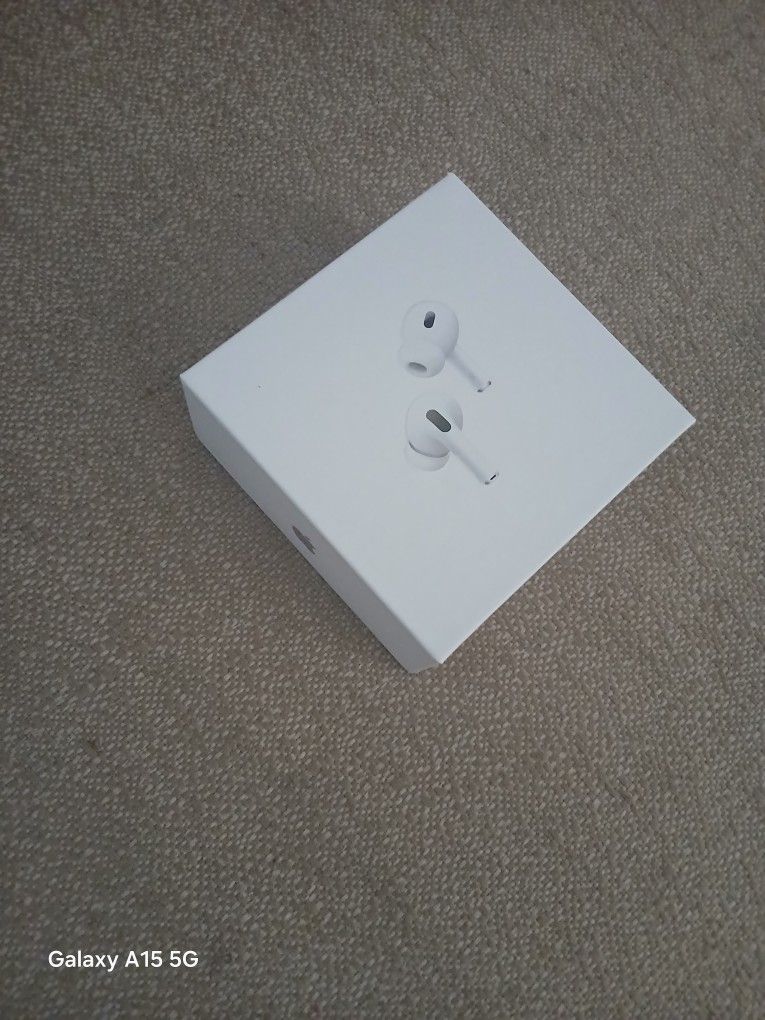 AirPods Pro 2nd Generation Wireless Charging Case