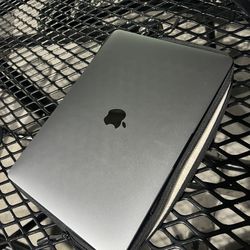 Apple MacBook M1