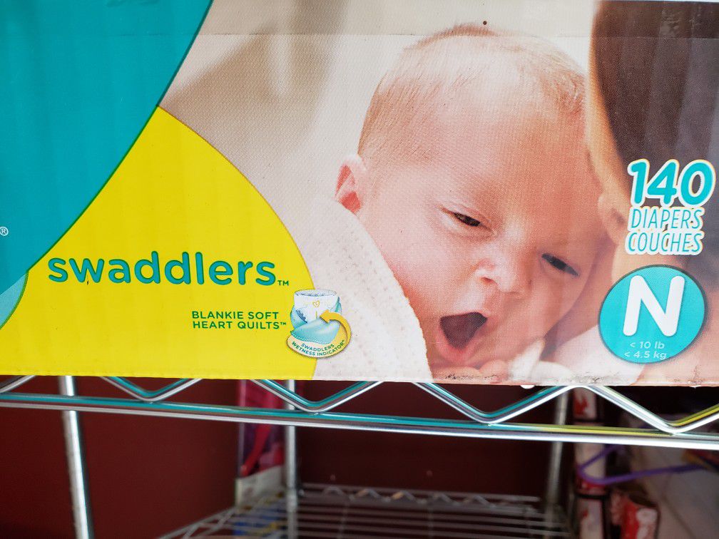 Pampers swaddlers Newborn