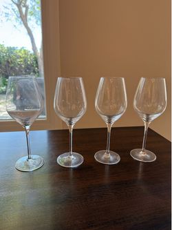 White wine glasses