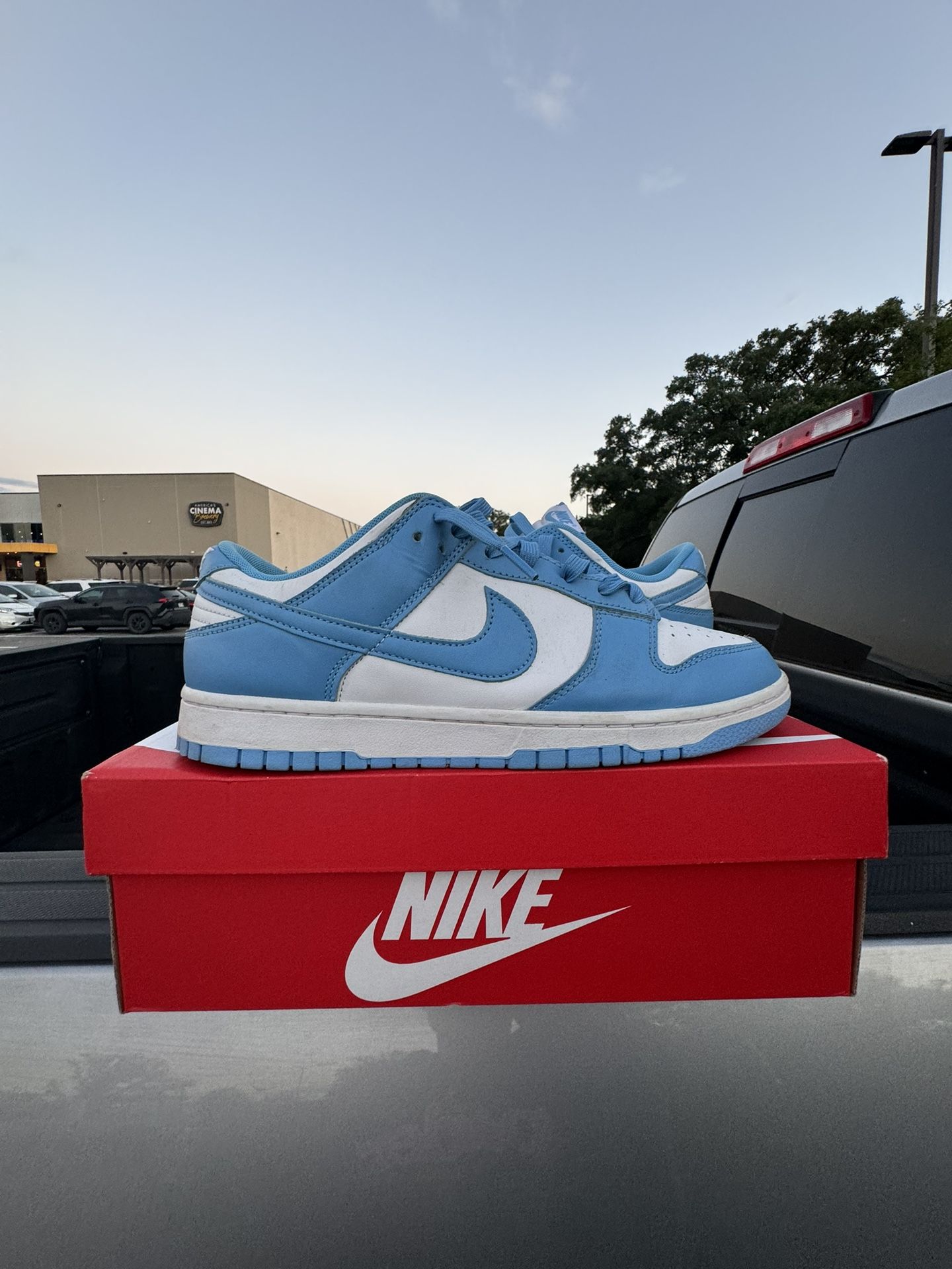 Nike Dunk Low “unc”