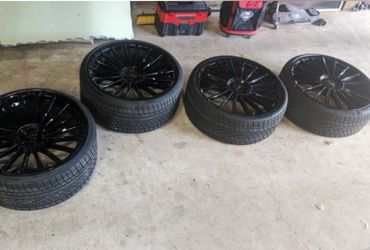 22 inch KOKO rims and tires.