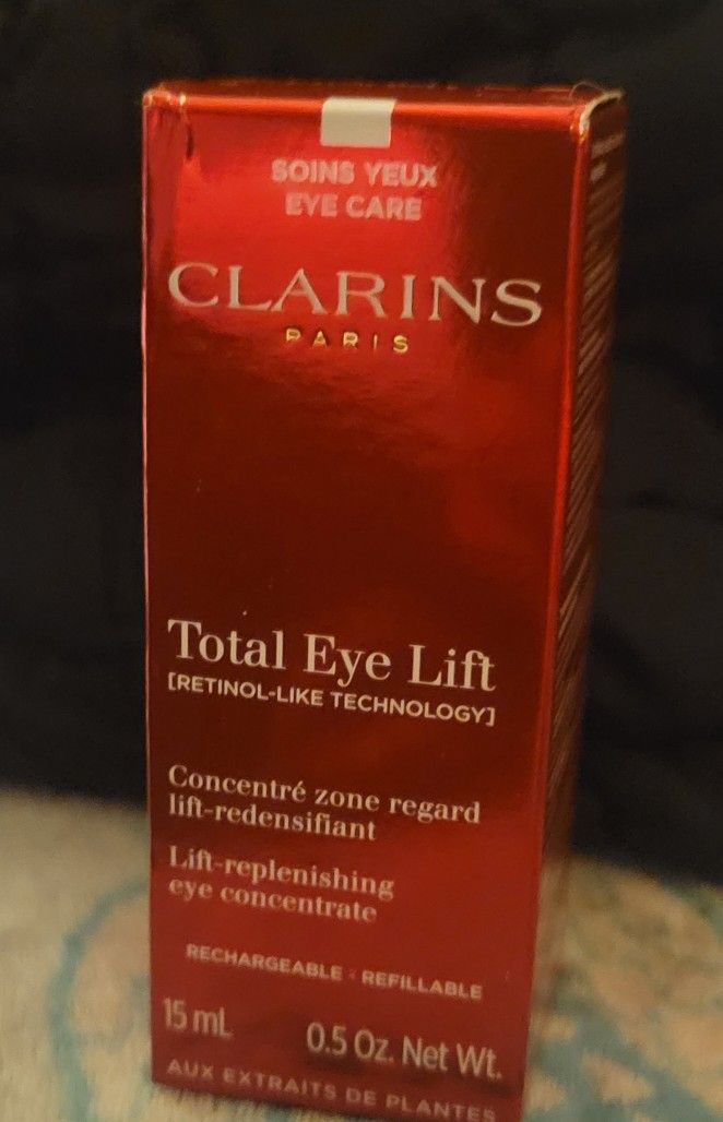 Total Eye Lift "Clarins Paris"