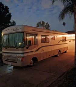 1998 Fleetwood Bounder