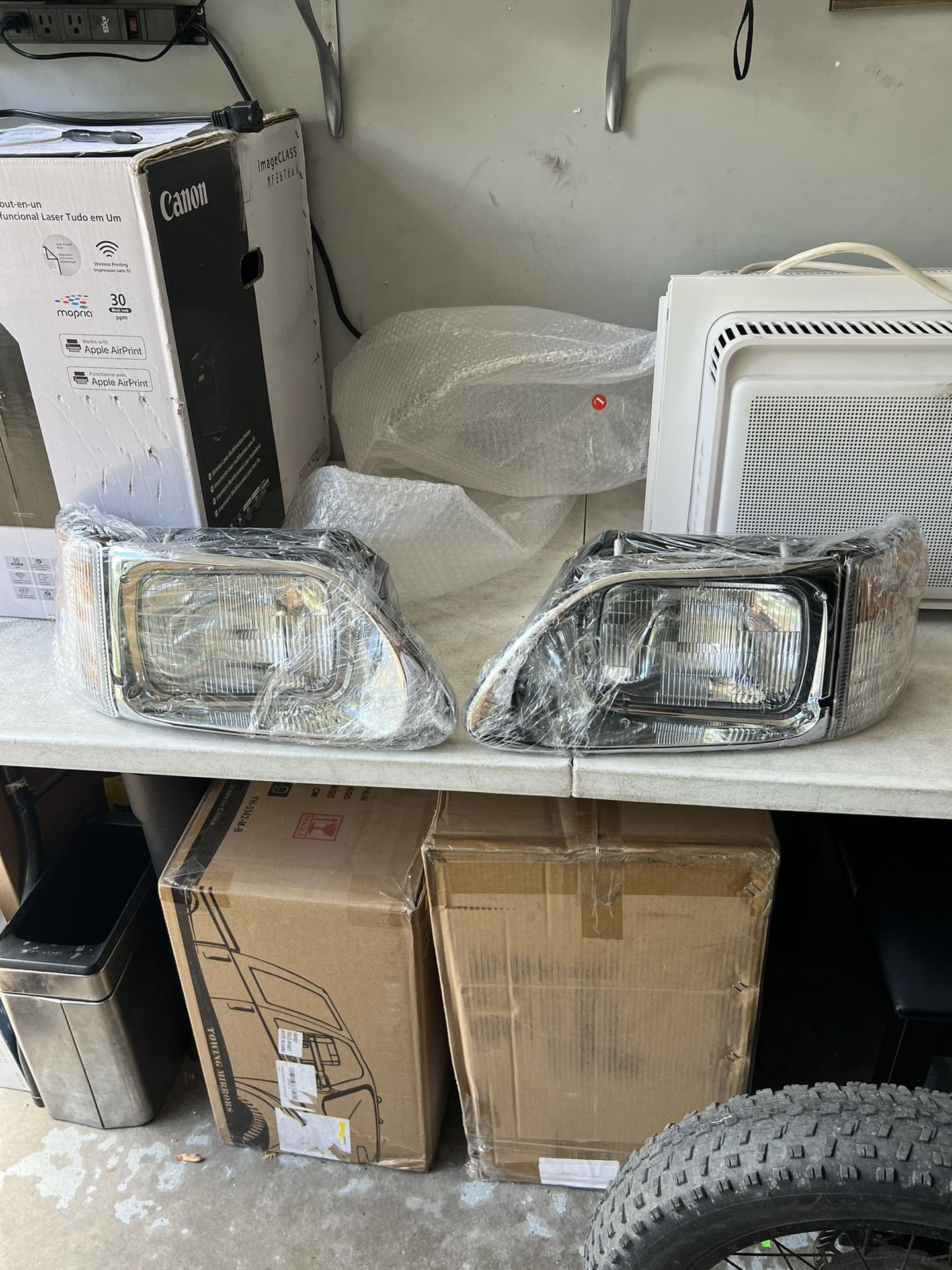 Headlights For International Truck 97-14