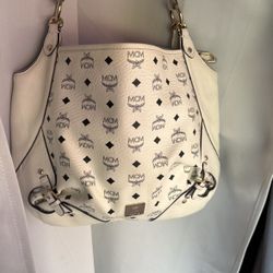 White Hobo Purse 