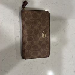 NWT COACH SIGNATURE WALLET