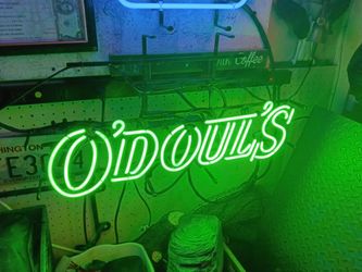 O douls glass neon sign
