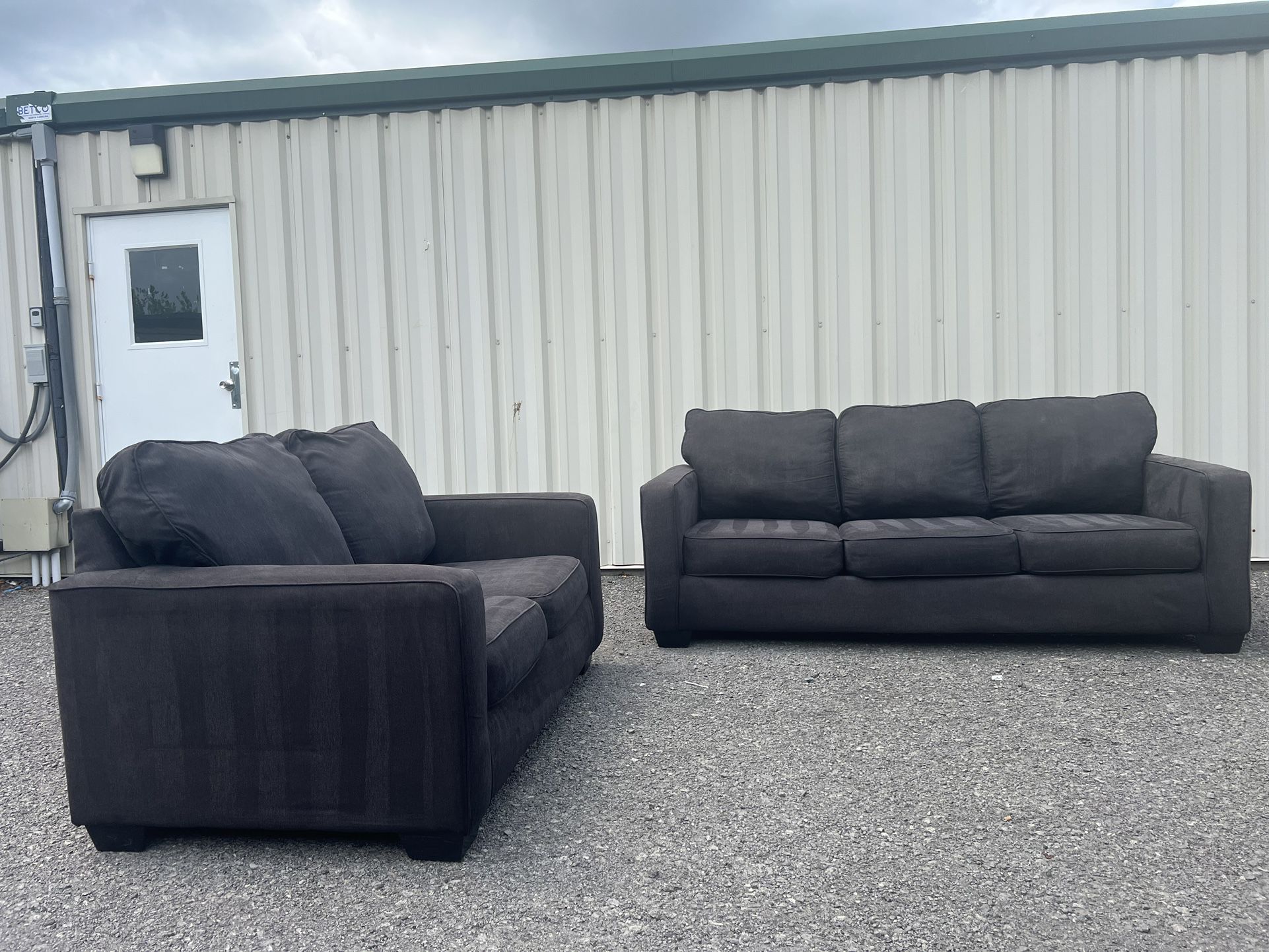 Grey Sofa And Loveseat Set Delivery Available 🛋️🚚