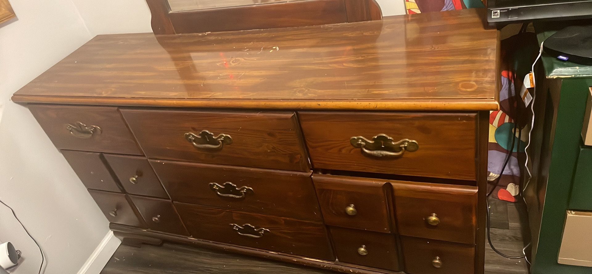 Dresser