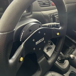 Evo 8 Sparco And NRG Hub