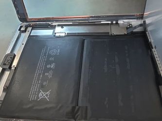 “iPad Air 5 Battery Swelling or Not Holding Charge? We Replace It – Houston”