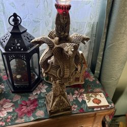 Egyptian Cobra dagger pillar