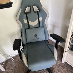Blue office/gamer Chair