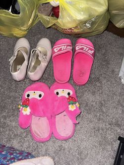 Girls size 4 shoes  