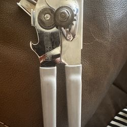 Swing-a-way Can Opener for Sale in Mesa, AZ - OfferUp
