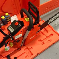 NEW! ECHO Gas 16” Chain Saw Includes Carry Case!