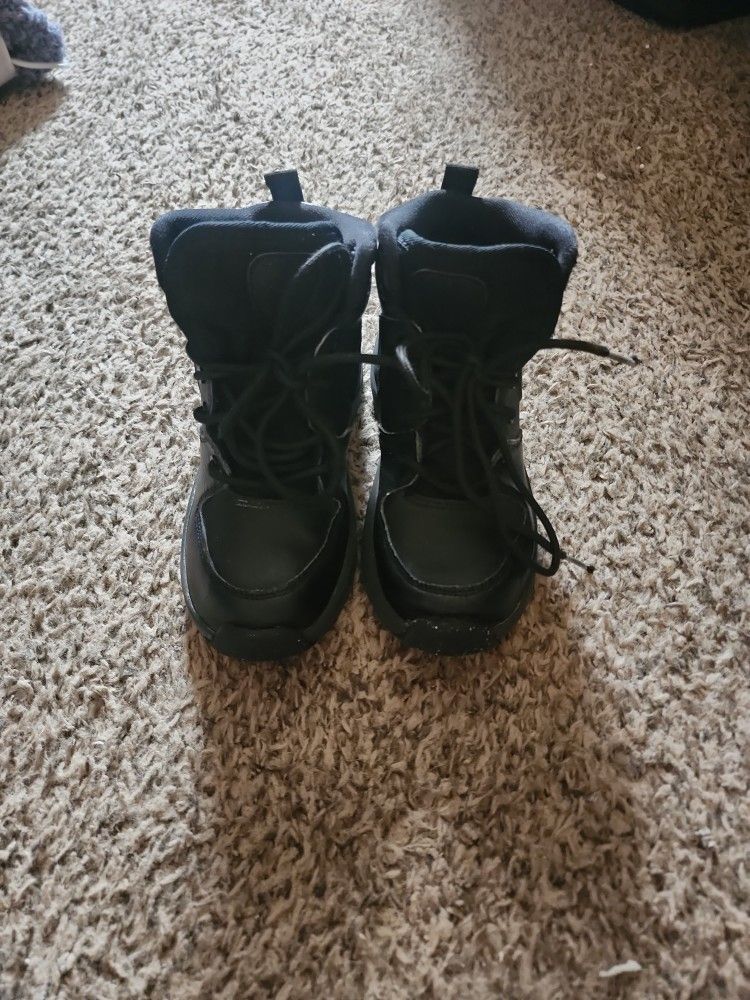 Nike Boots 1.5Y Black