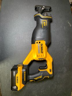 Dewalt Zallsaw XR with 5Ah battery
