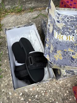 Black Dior slides