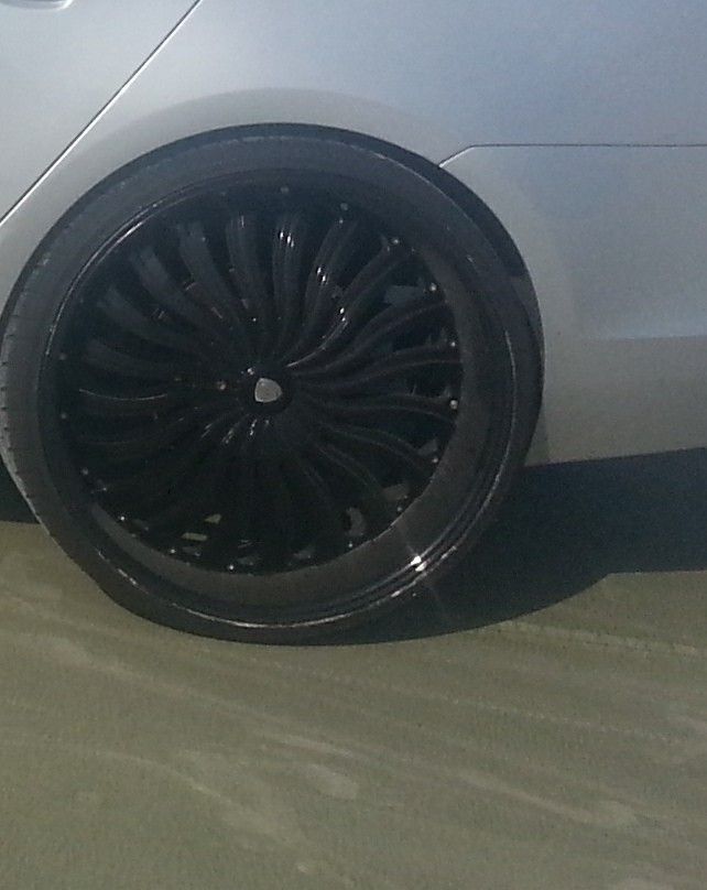 24 inches black rims