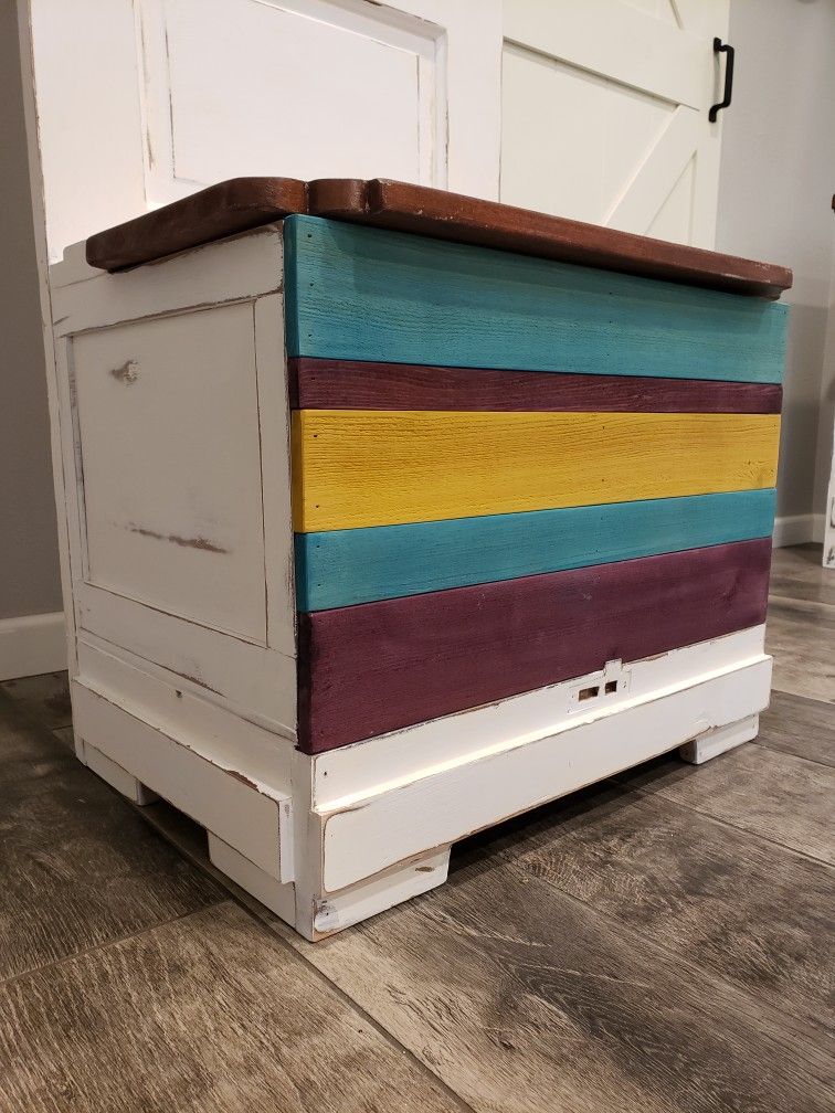 Farmhouse Hall Tree Bench with Storage