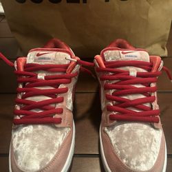 Nike Sb Dunk Low Strange Love Sz 9.5 Jordan Cliver Max OG 1 