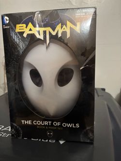 Batman The Court of Owls Book & Mask Set – NEW SEALED – $50