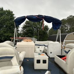 Monitou Osprey 24’ Pontoon 
