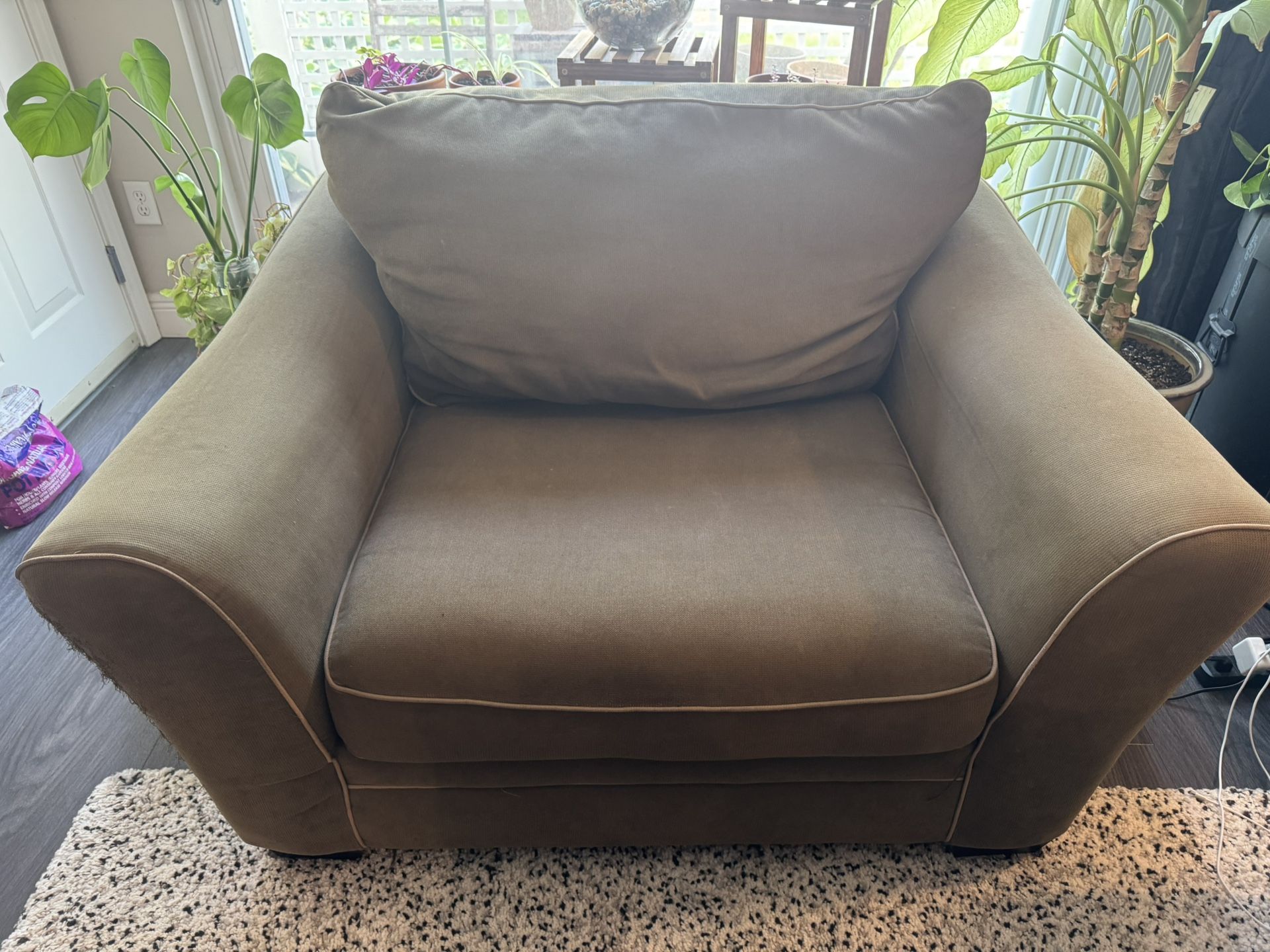 Free Comfy Chair!