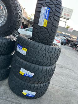 Vendo un set de llantas nuevas 37x13 50r24