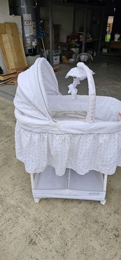 Bassinet 