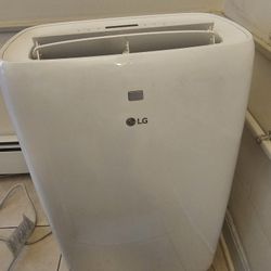 Portable AC with Hose and Window Frame 