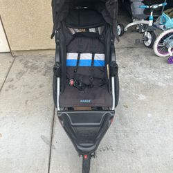 Baby Trend stroller ( Read Description/ Lee La descripción)