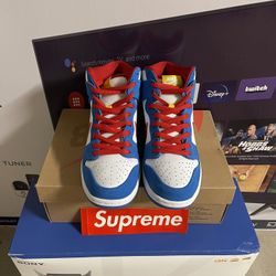 Nike Dunk SB Doraemon 
