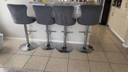 Chair velvet grey
