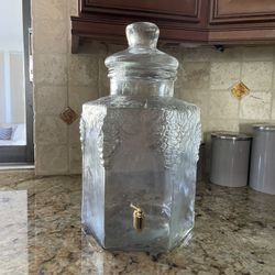 Glass Beverage dispenser