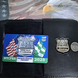 NOVELTY NYPD NYC PBA HUDSON VALLY 10-13 WALLET FREE 2025 COURTESY 