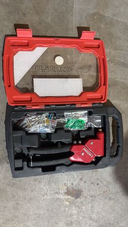 Arrow Rivet Tool Kit with Case