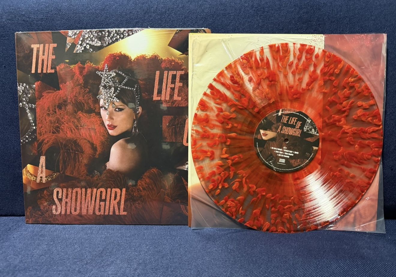 TAYLOR SWIFT THE LIFE OF A SHOWGIRL: THE TINY BUBBLES IN CHAMPAGNE EDITION