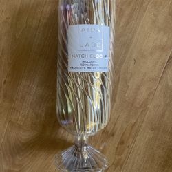 Aida + Jade Match Cloche 