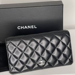 Chanel Wallet 