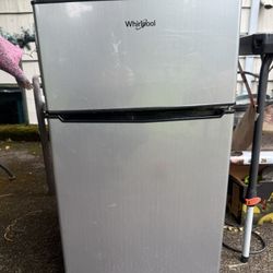 Mini Refrigerator with Freezer
